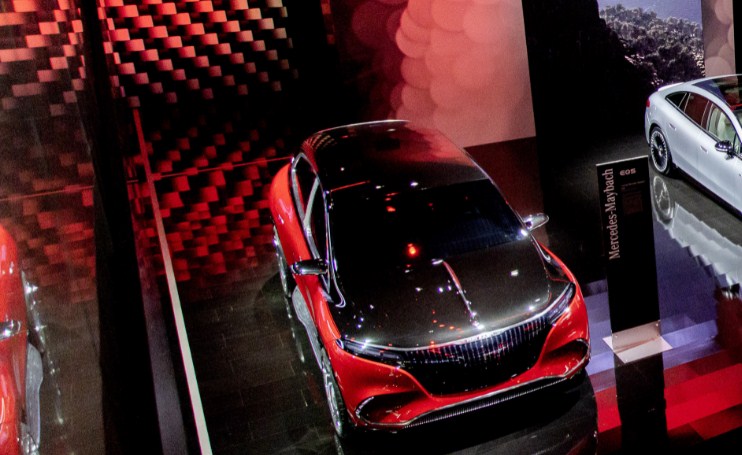 Mercedes-Maybach EQS concept giới thiệu chiếc SUV điện tương lai của mình dưới dạng siêu sang